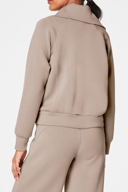 personify-airessentials-half-zip-ashwood-2.jpg