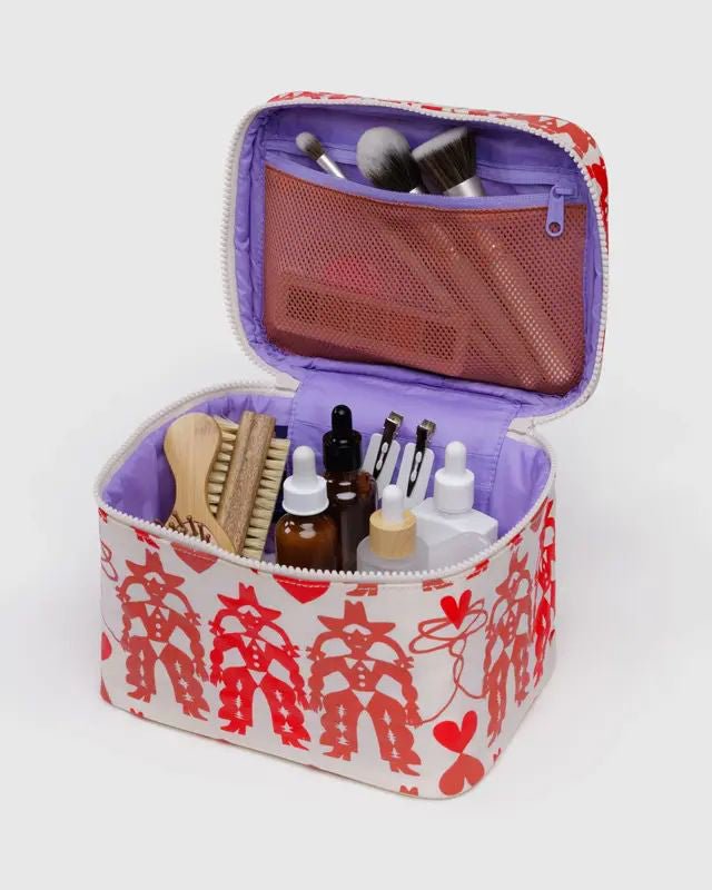 personify-large-cosmetic-case-cowgirl-2.jpg