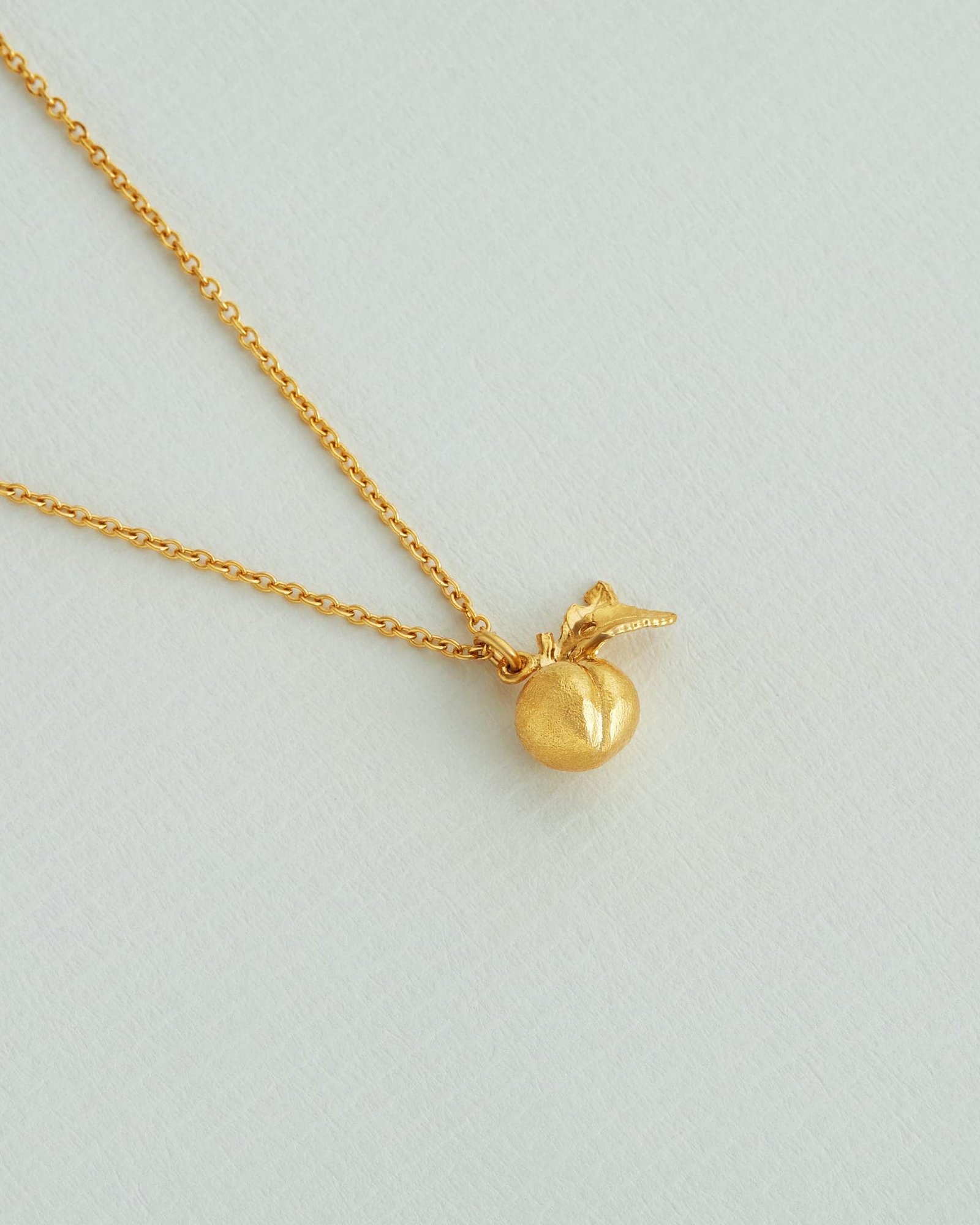 personify-small-and-sweet-peach-necklace-2.jpg