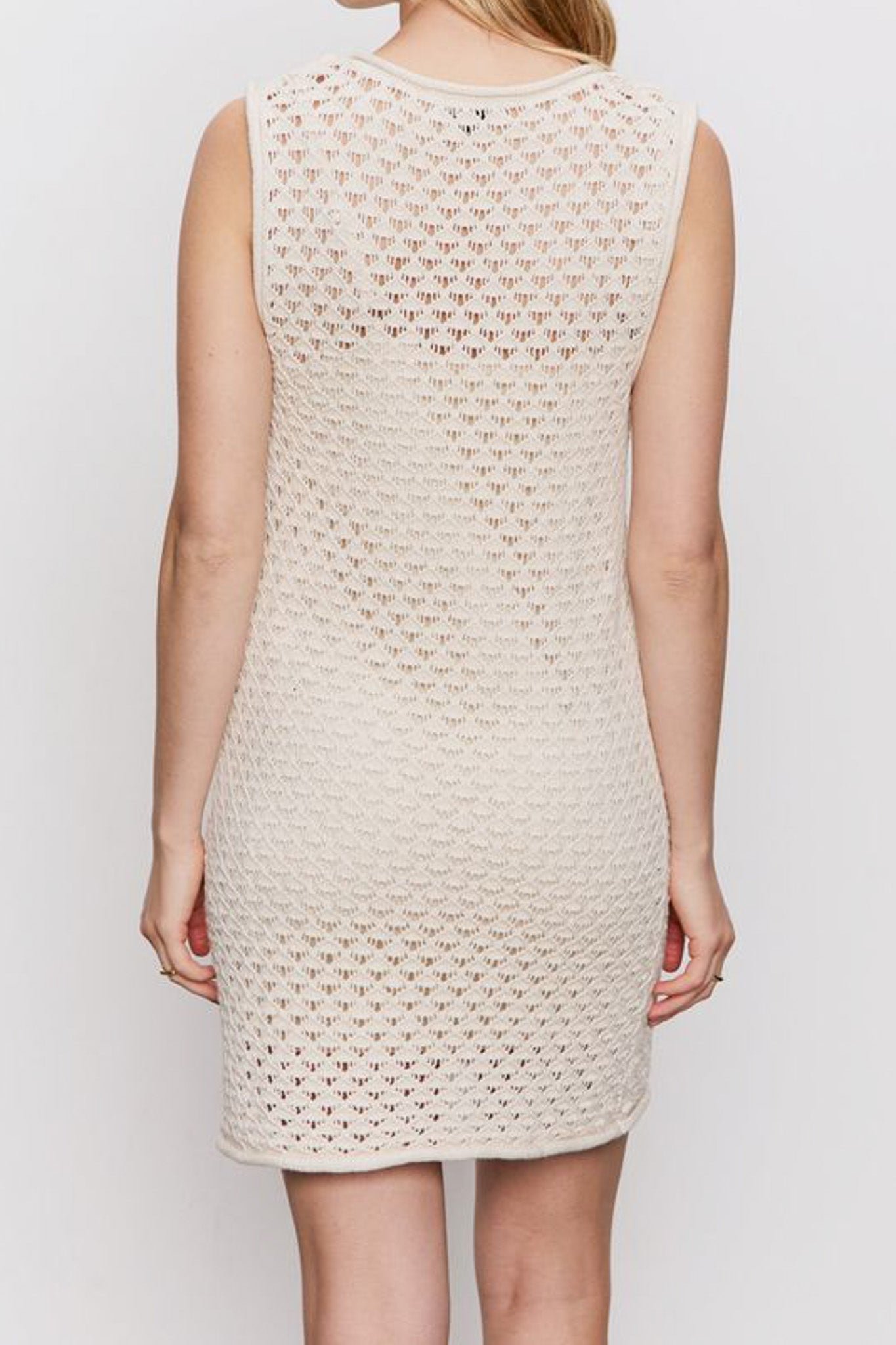 personify-summer-shell-dress-3.jpg