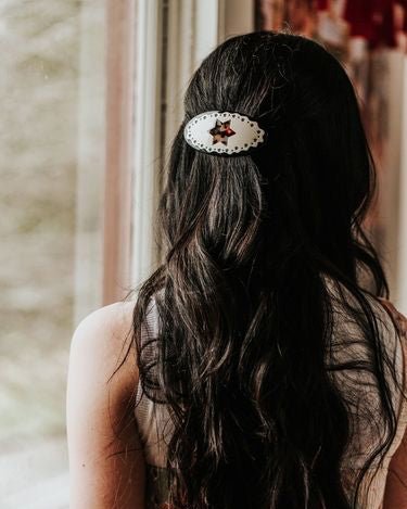 personify-tortoise-star-barrette-2.jpg